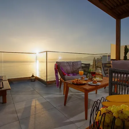 Hersonissos Beach Front Suites Exterior photo